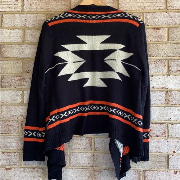 Aztec print cardigan sweater (black) - Picture 5 of 8